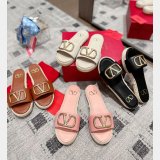 Luxury Valentino VLOGO SIGNATURE SLIDE SANDAL